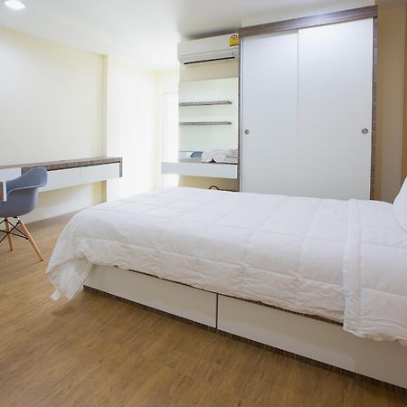 Thanabhumi Bangkok Habitación foto